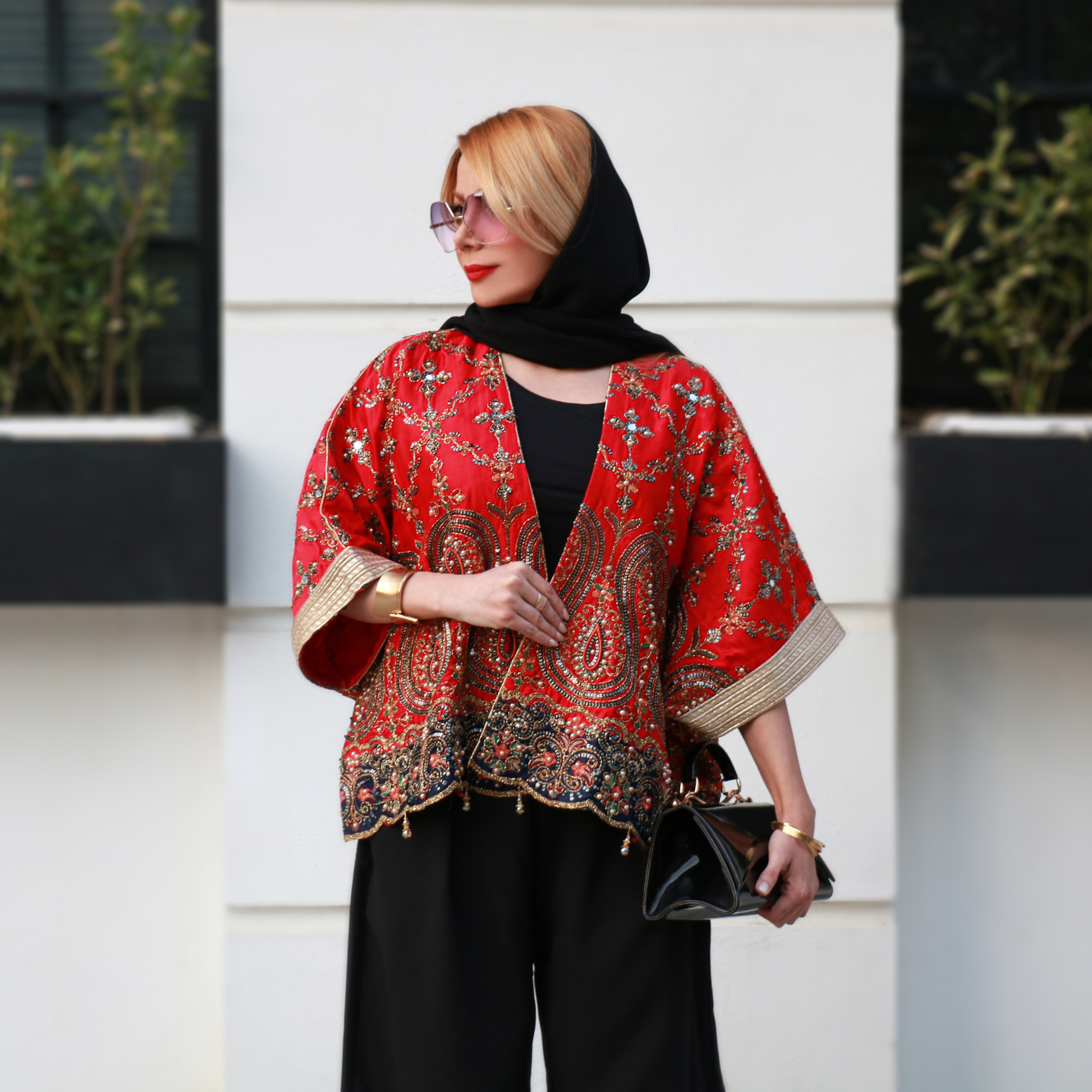 کت مجلسی زنانه جواهردوزی قرمز